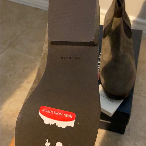 ❌Cole Haan❌ ❤️SOLD - Picture 9 of 11